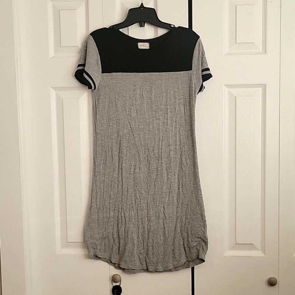 Stylish Gray and Black T-shirt Dress